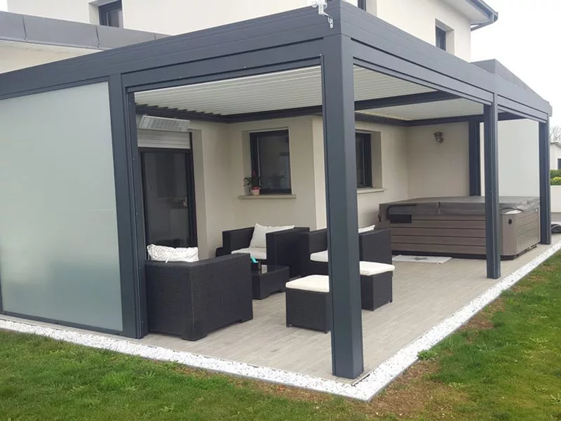 Pergola bioclimatique